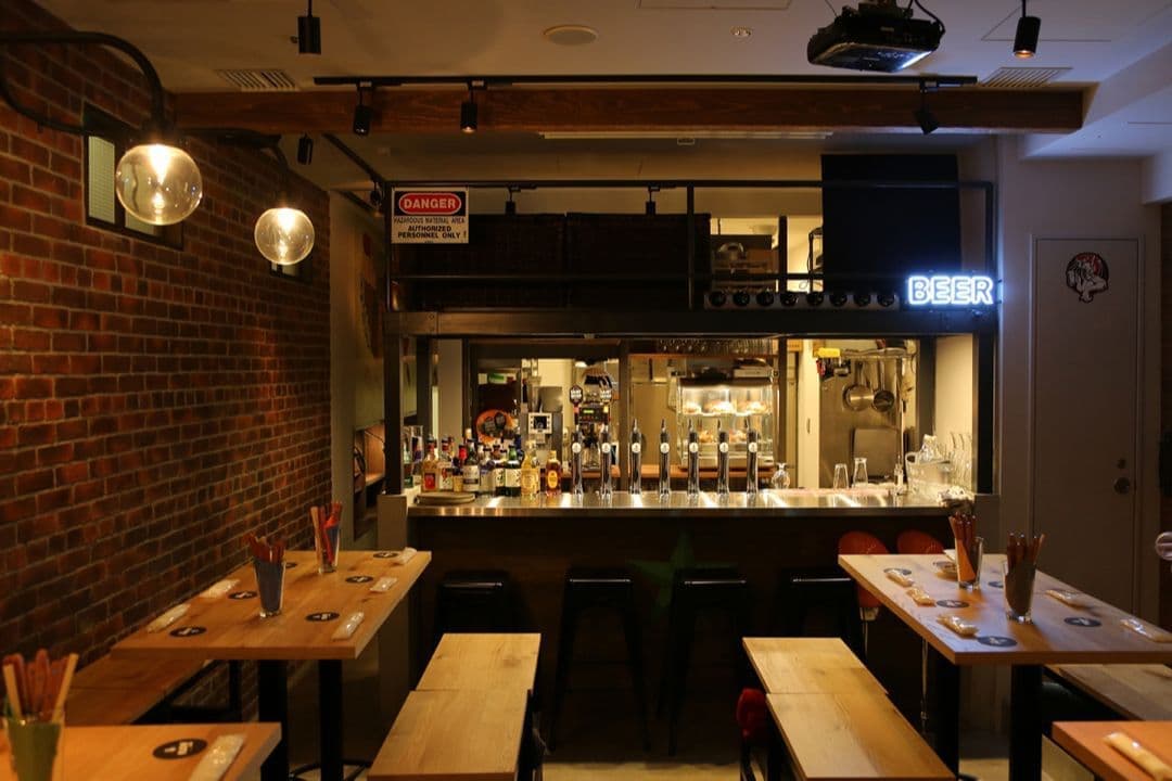 東京汐留のクラフトビール店